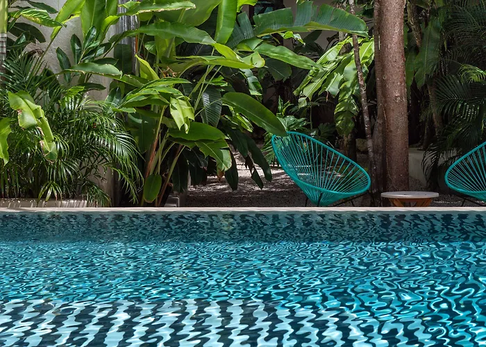 Tiki Tiki Hotel 4*