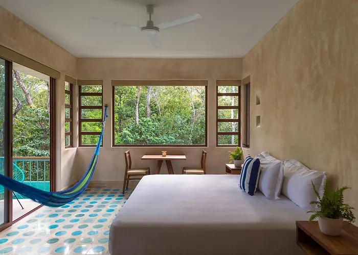 Tiki Tiki Hotel 4*